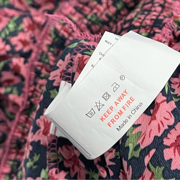 ASOS NaaNaa V neck tea dress in pink floral cinched - Picture 13 of 14